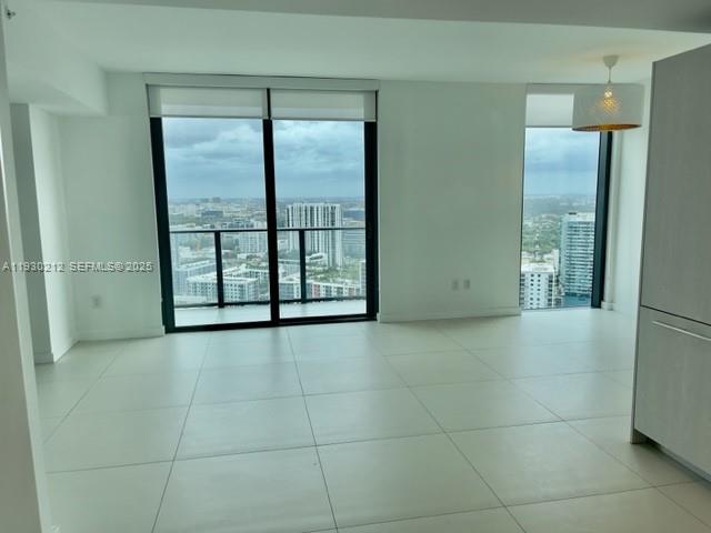 PARAISO BAYVIEWS CONDO - Residential Lease