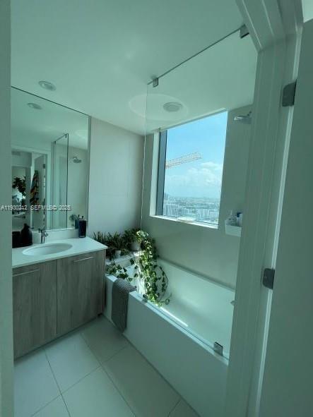 PARAISO BAYVIEWS CONDO - Residential Lease