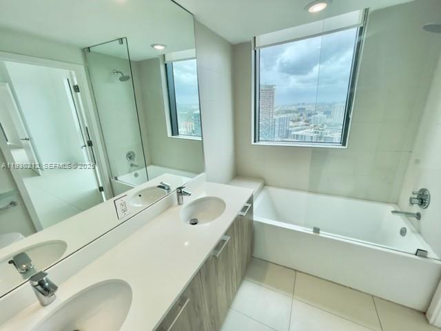 PARAISO BAYVIEWS CONDO - Residential Lease
