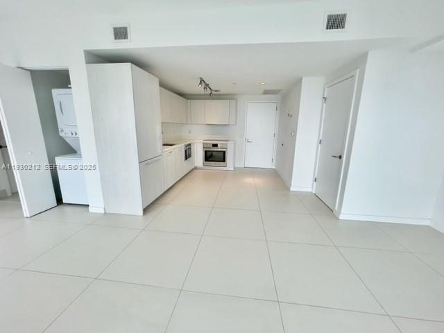 PARAISO BAYVIEWS CONDO - Residential Lease