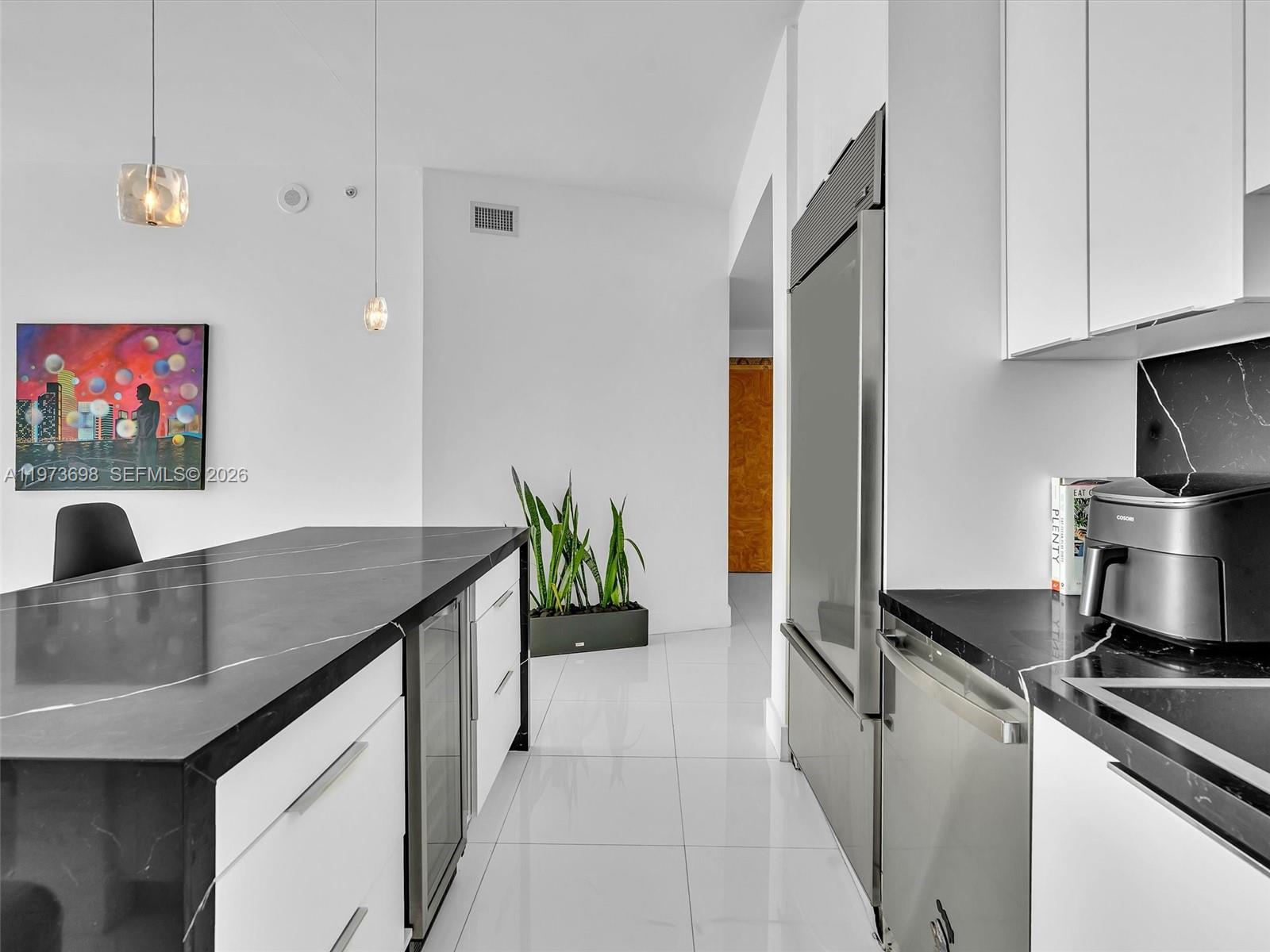 2020 N Bayshore Dr 3303