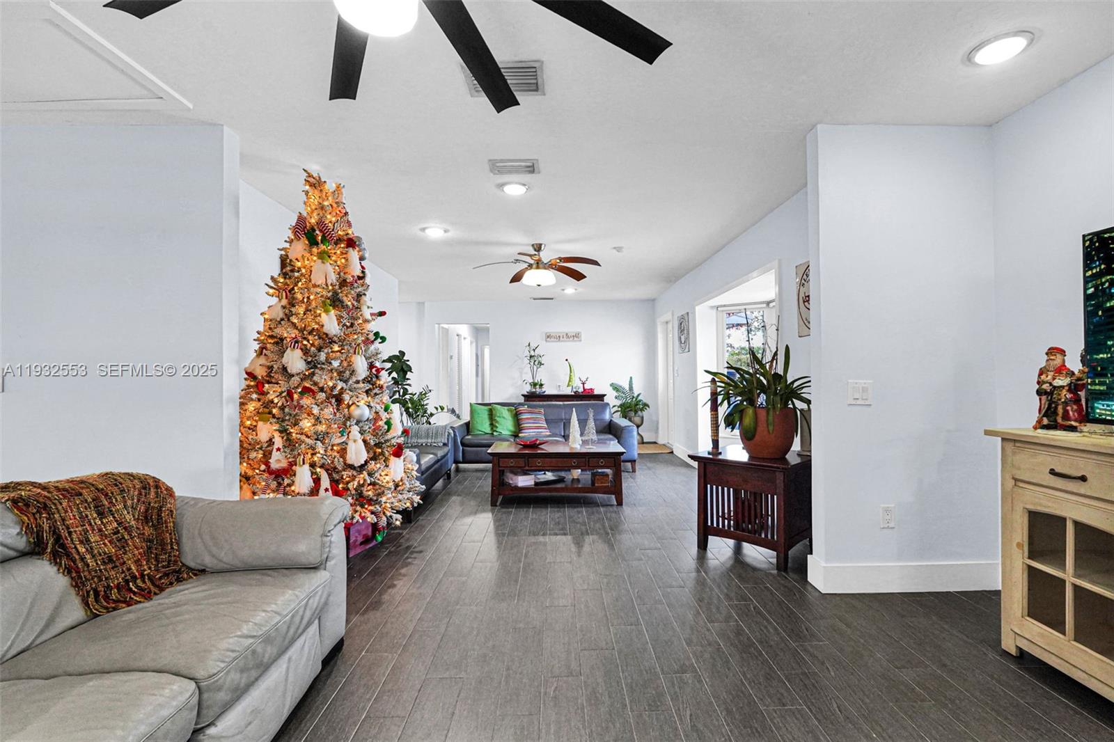 DEVON-AIRE ESTATES - Residential