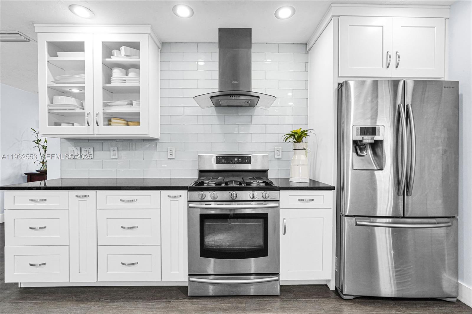 DEVON-AIRE ESTATES - Residential