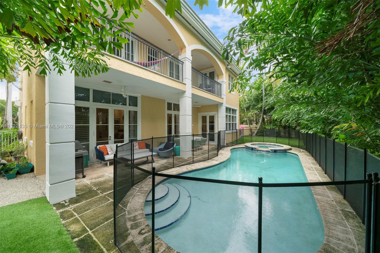 GRAND KEY ESTATES - Residential