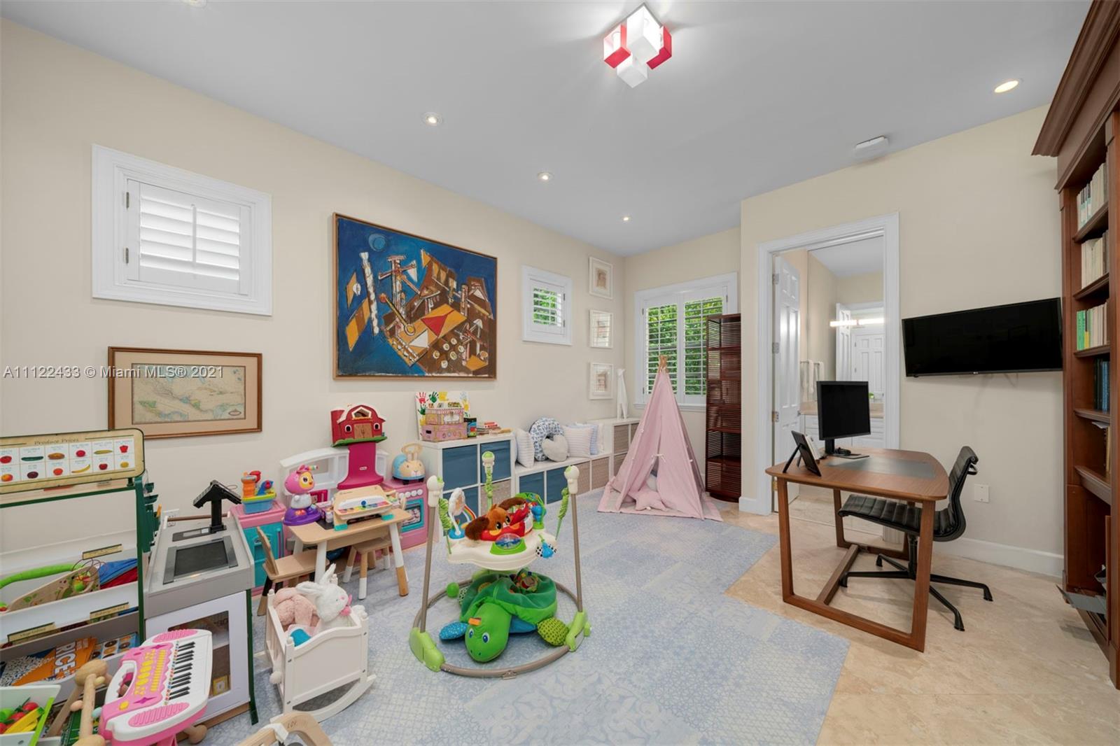 GRAND KEY ESTATES - Residential