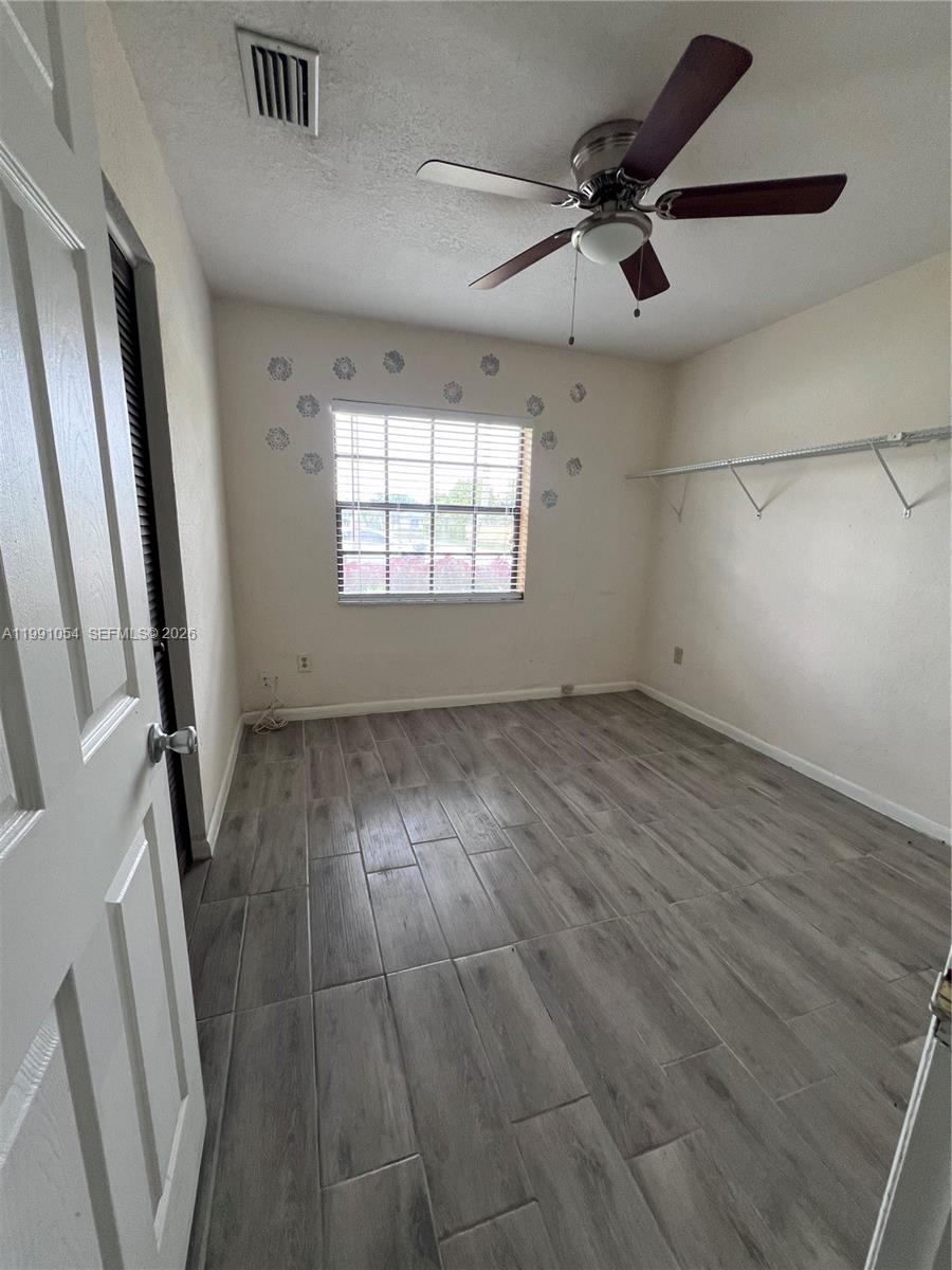 FAIRWAY ESTATES SEC FOUR - Residential