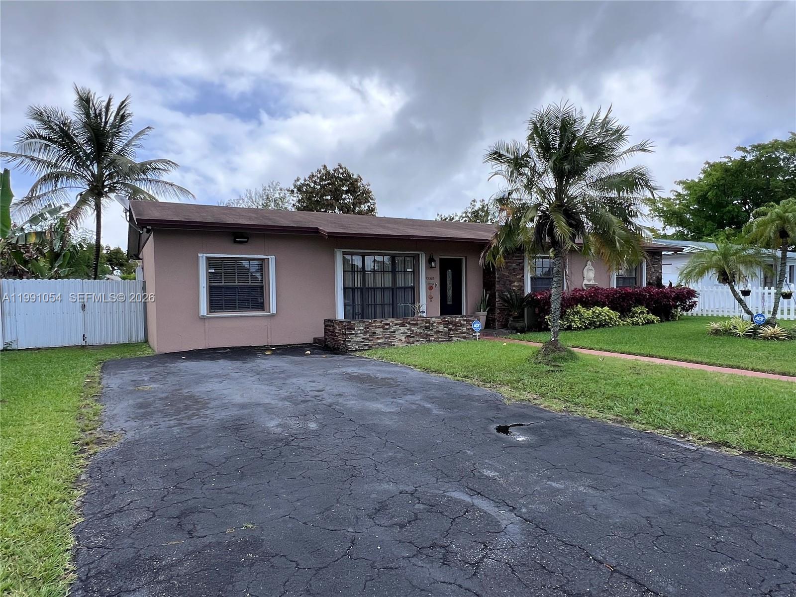 FAIRWAY ESTATES SEC FOUR - Residential