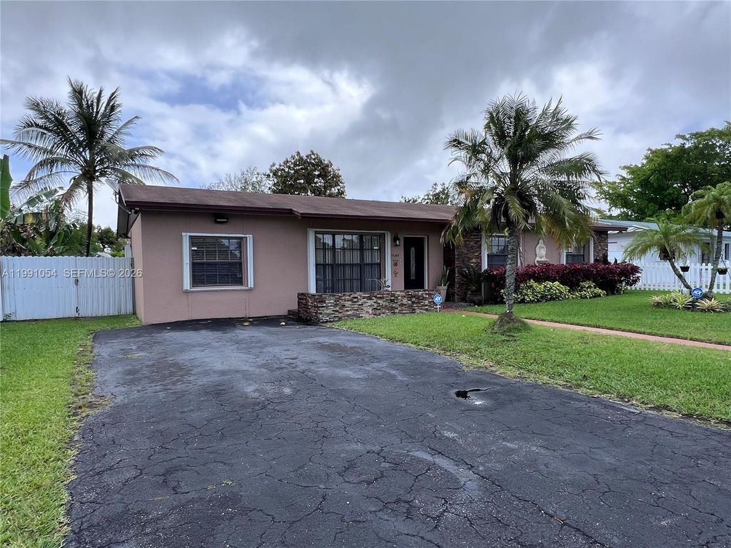 Photo of 15303 SW 102nd Pl, Miami, FL 33157 (MLS # A11991054)