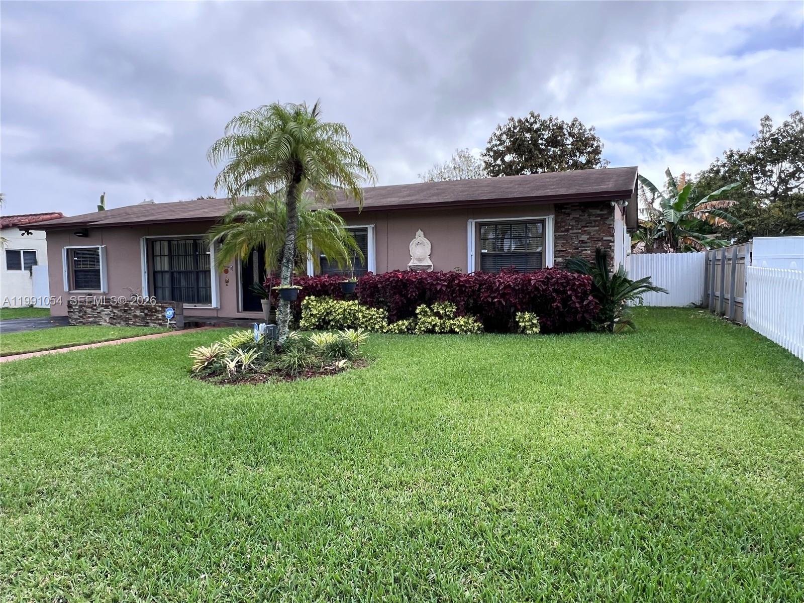 FAIRWAY ESTATES SEC FOUR - Residential