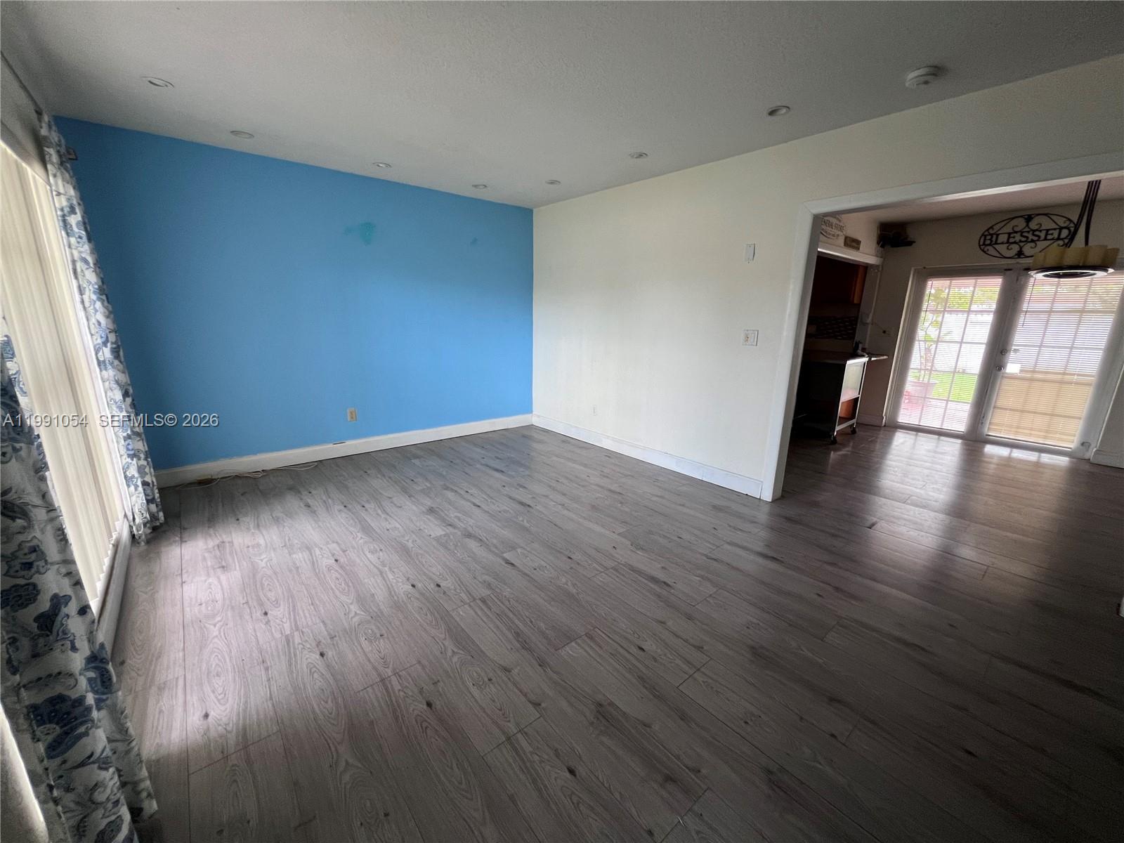 FAIRWAY ESTATES SEC FOUR - Residential