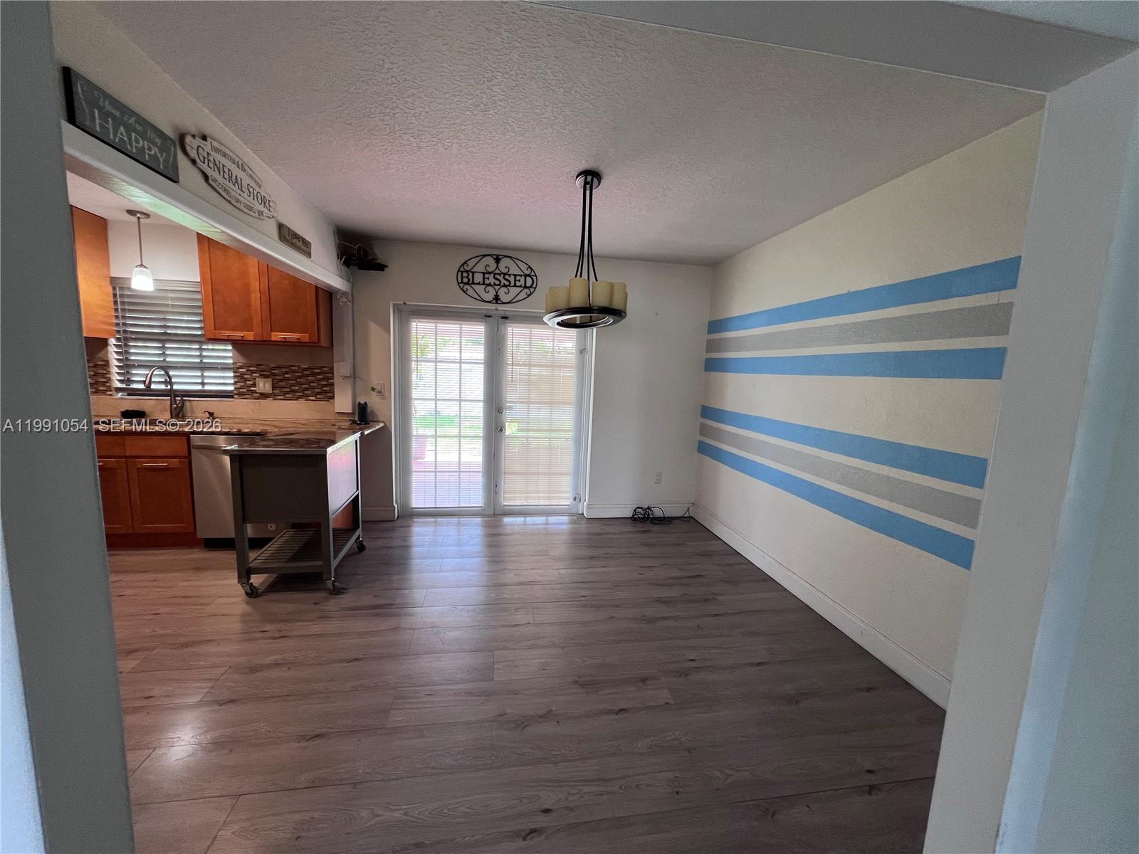 FAIRWAY ESTATES SEC FOUR - Residential