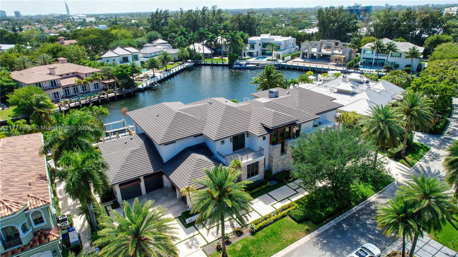 BAY COLONY SECTION OF THE - Residential