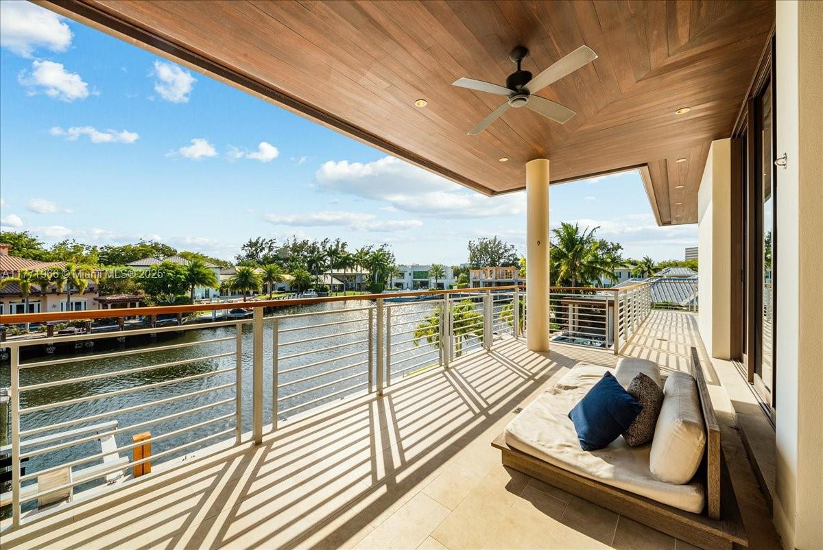 BAY COLONY SECTION OF THE - Residential