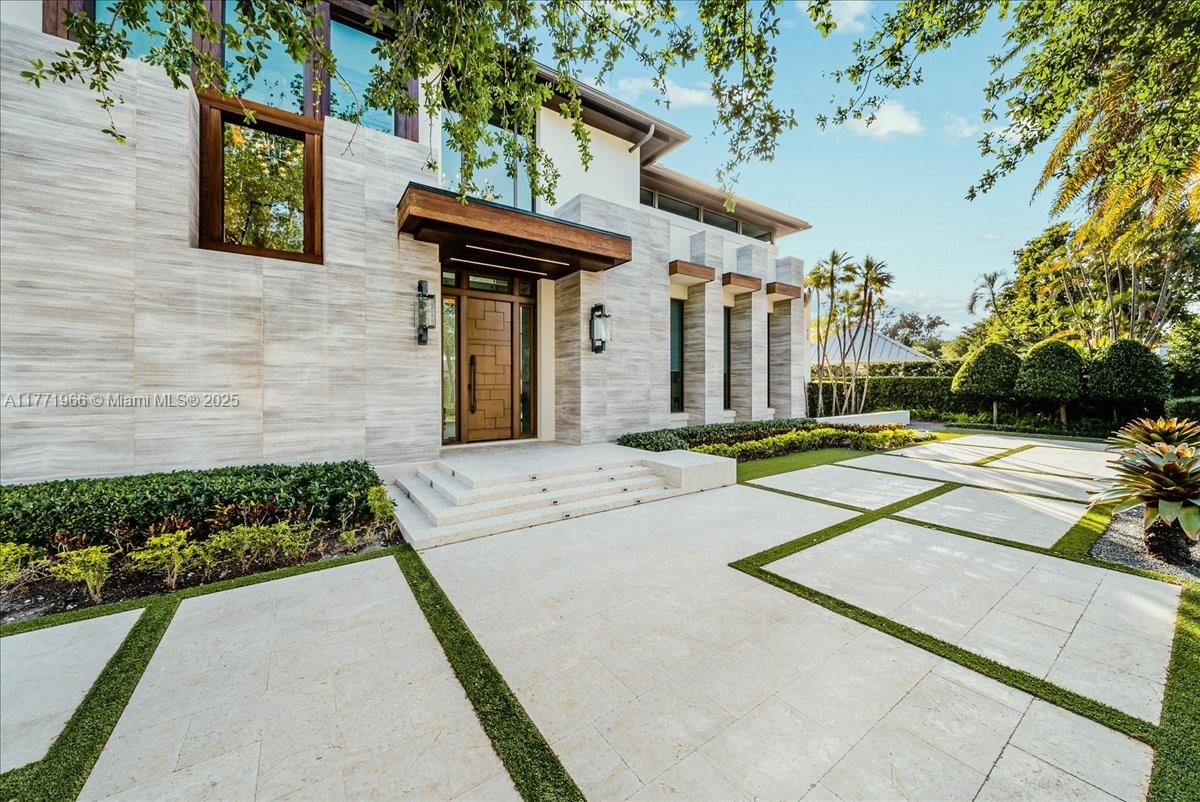 20 Compass Isle