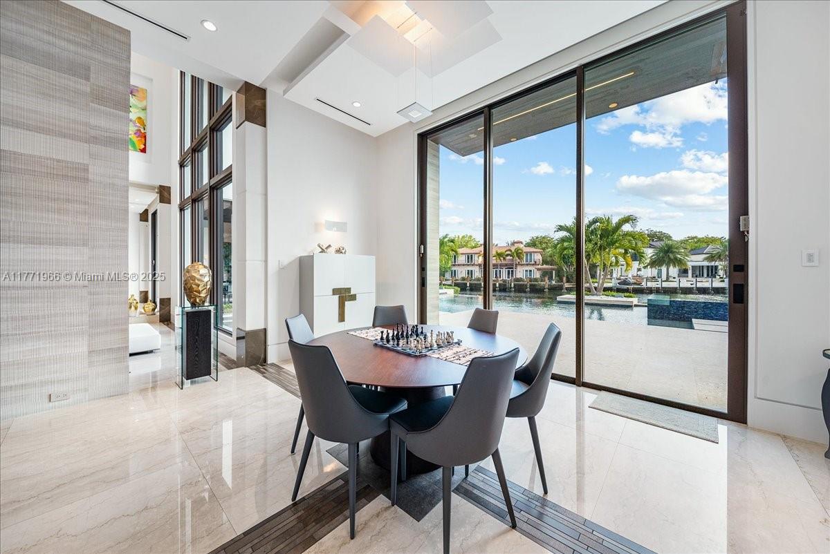 BAY COLONY SECTION OF THE - Residential