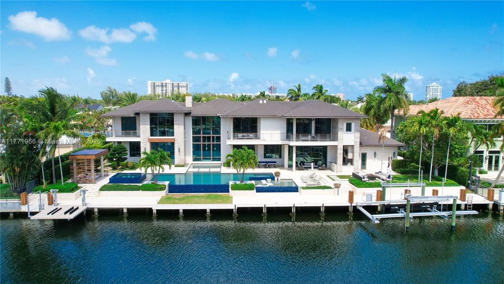 Photo of 20 Compass Isle, Fort Lauderdale, FL 33308 (MLS # A11771966)