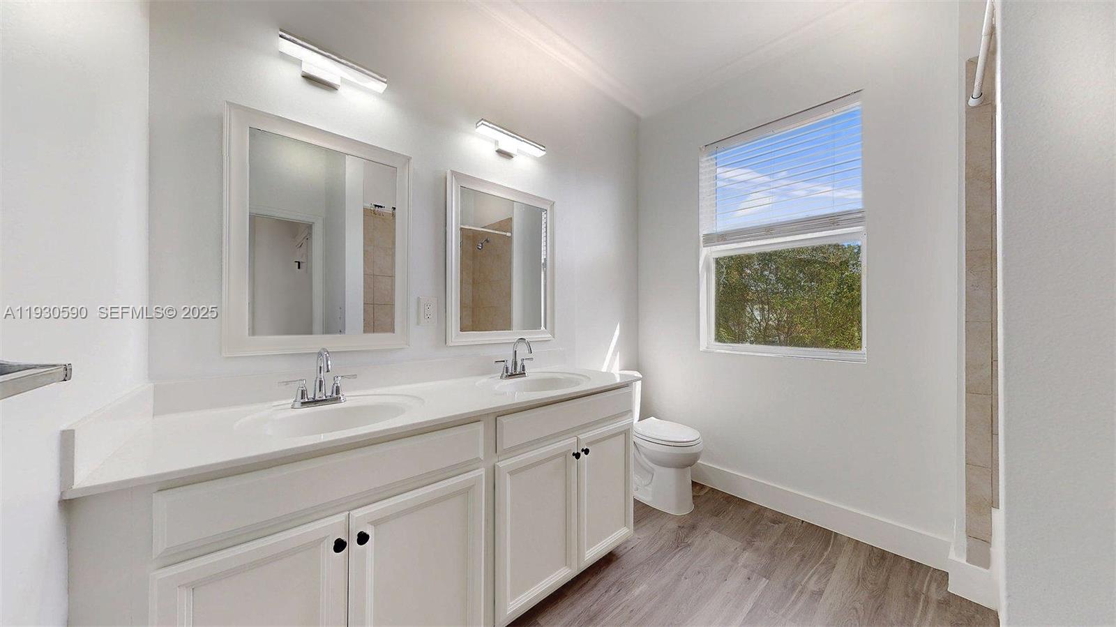 HEMINGWAY POINT - Residential