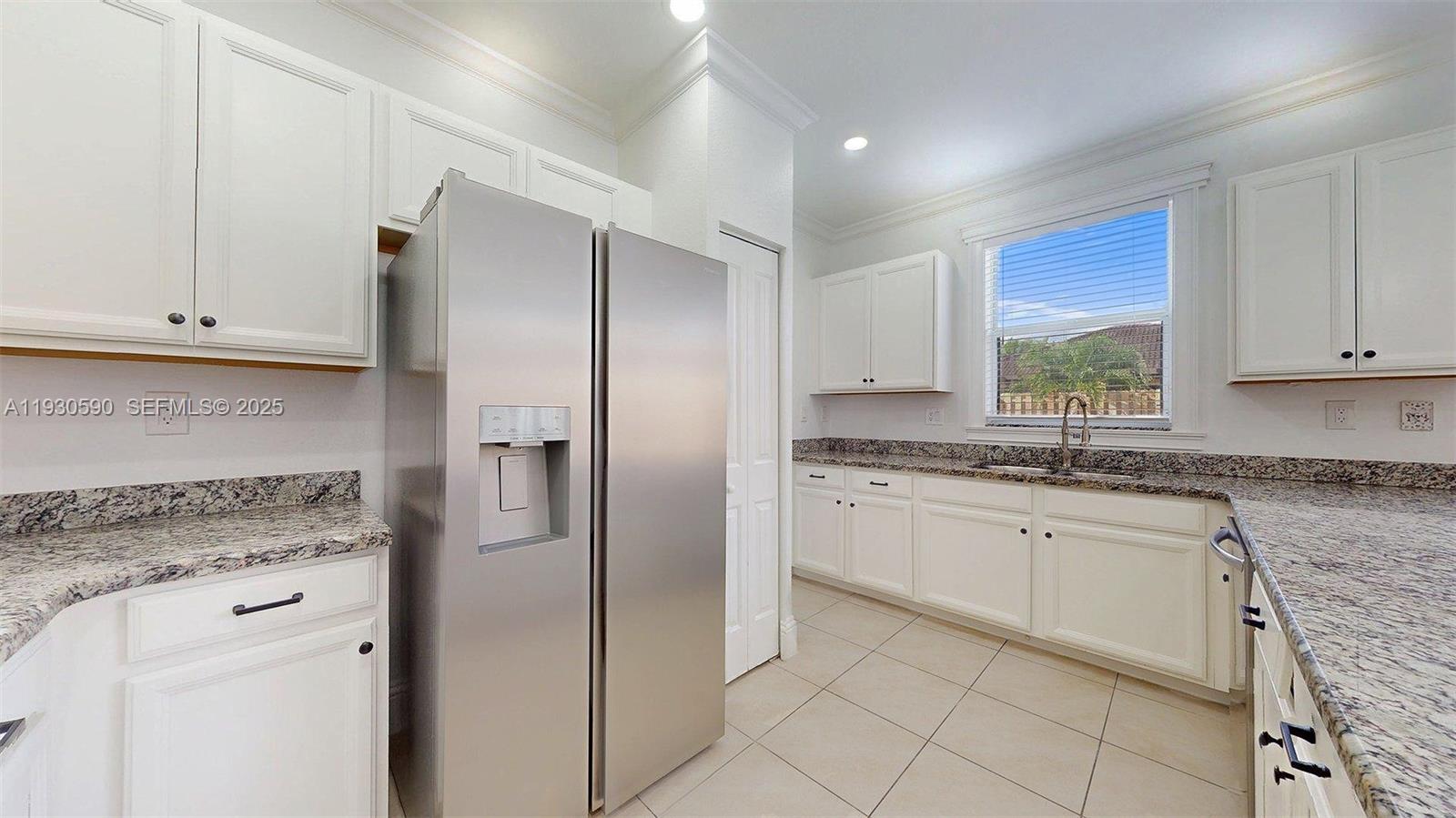 HEMINGWAY POINT - Residential