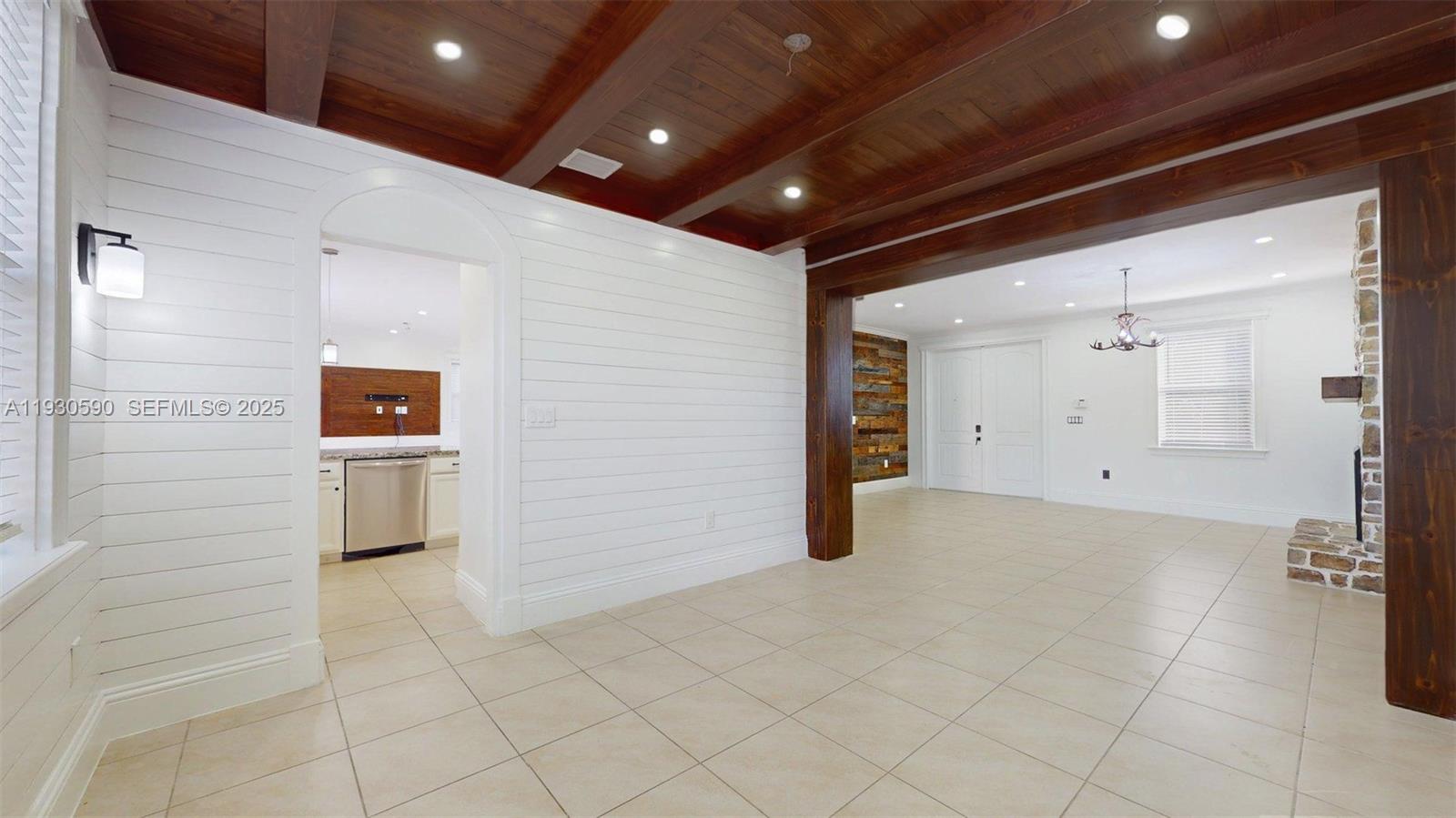 HEMINGWAY POINT - Residential