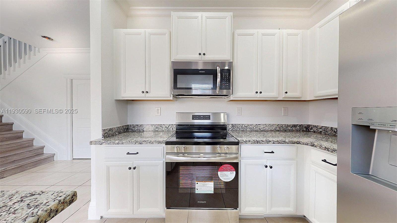 HEMINGWAY POINT - Residential