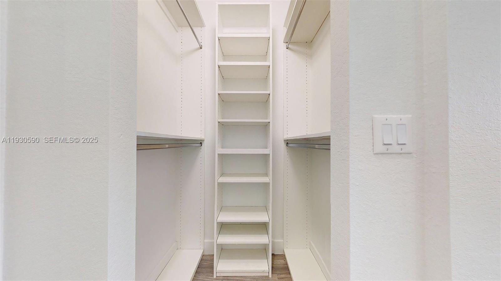 HEMINGWAY POINT - Residential