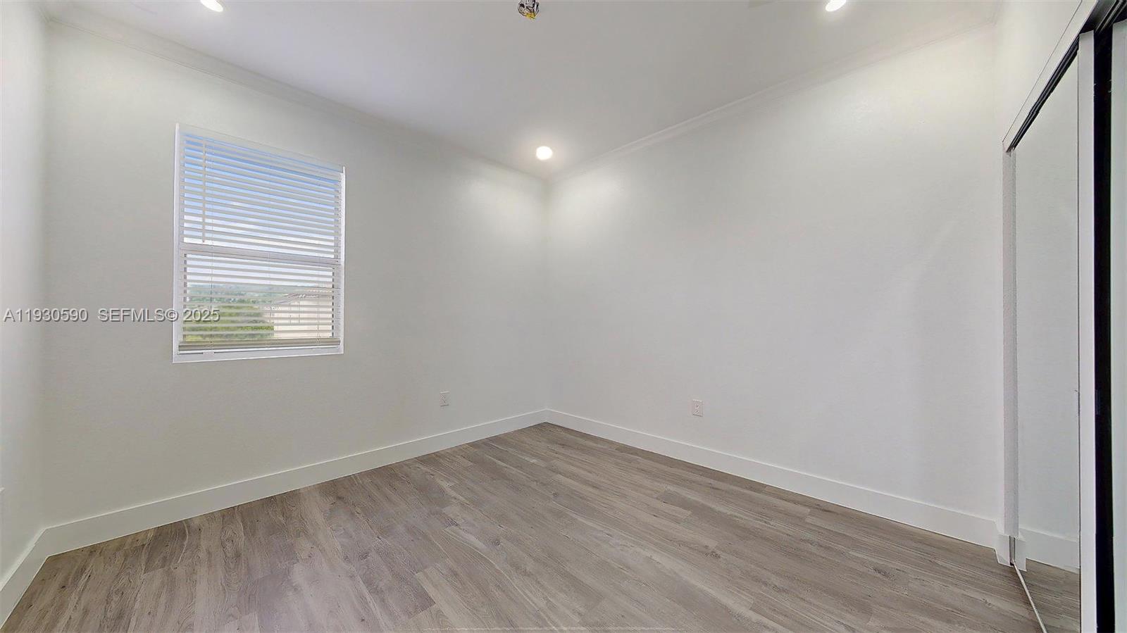 HEMINGWAY POINT - Residential