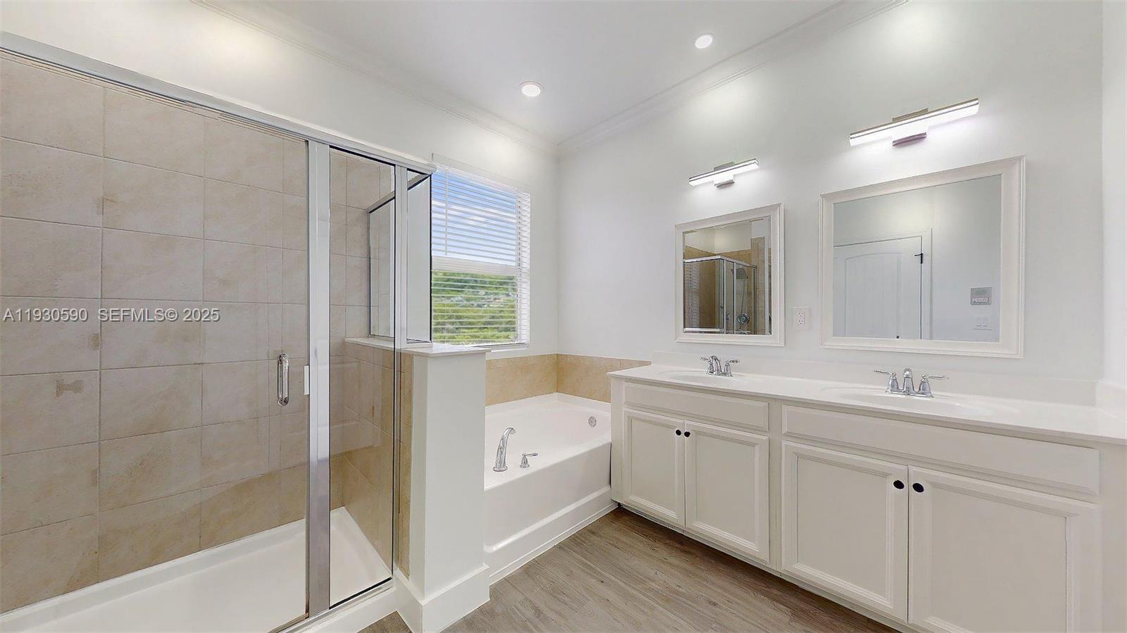 HEMINGWAY POINT - Residential