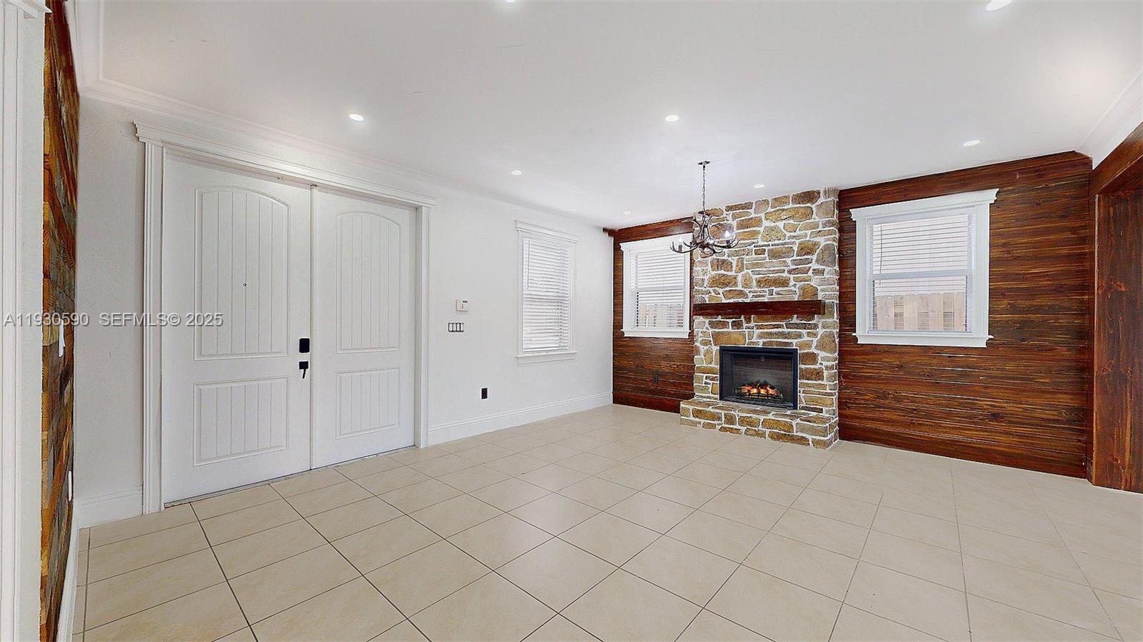 HEMINGWAY POINT - Residential