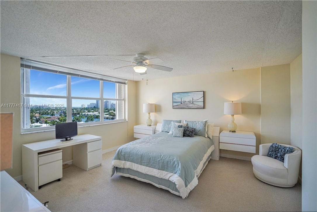 CARLYLE CONDOMINIUM - Residential