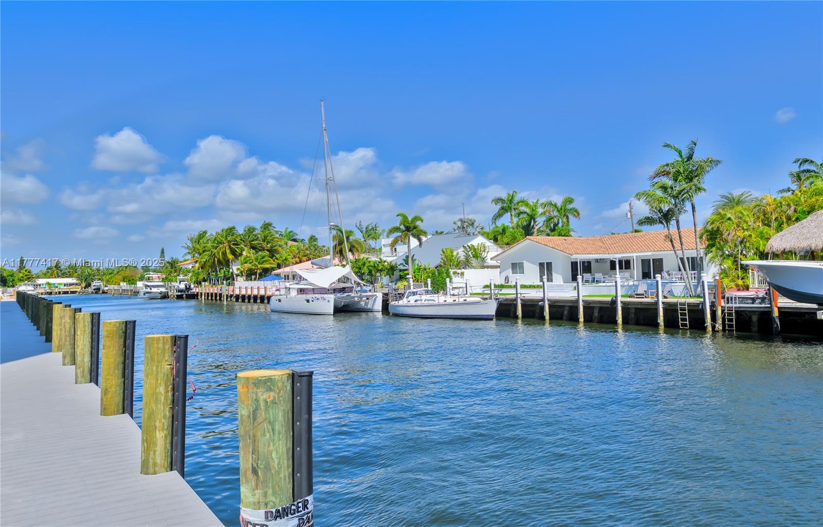 CARLYLE CONDOMINIUM - Residential