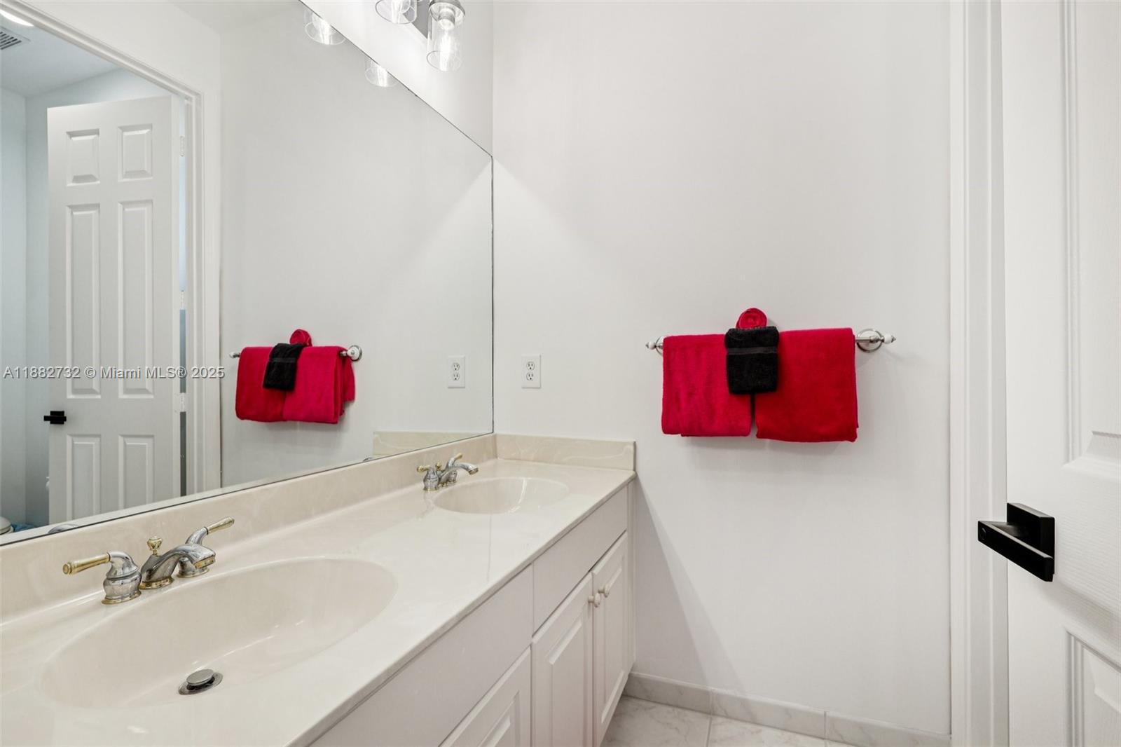 ISLES AT WELLINGTON 4 - Residential