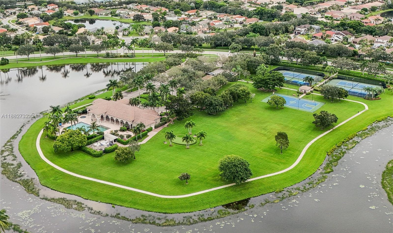 ISLES AT WELLINGTON 4 - Residential