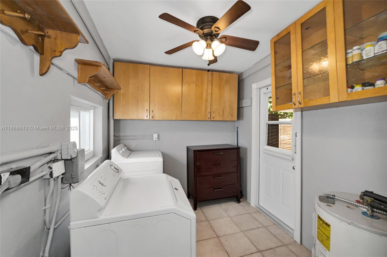 LAUDERDALE PARK 6-33 1/2 - Residential