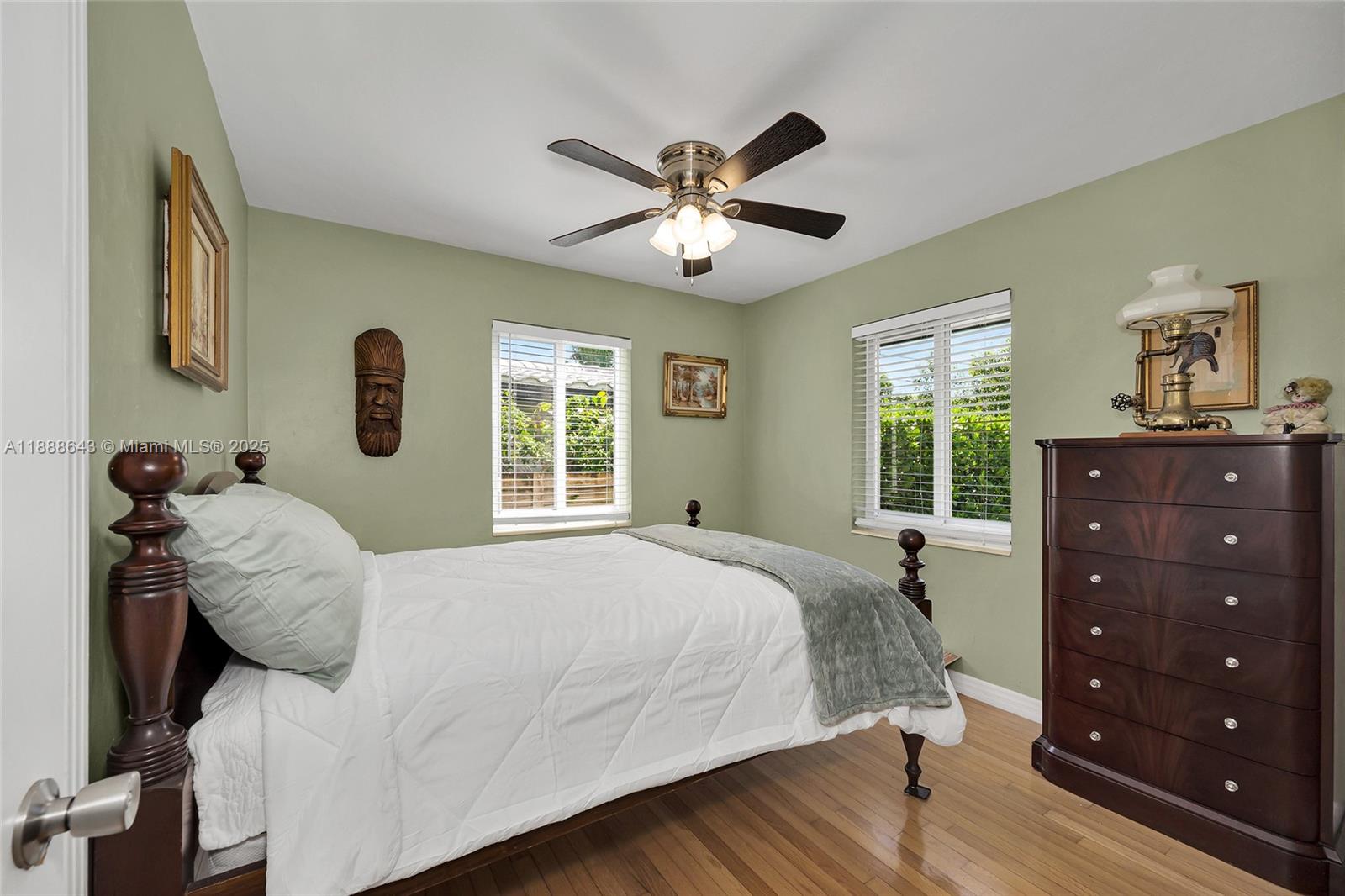 LAUDERDALE PARK 6-33 1/2 - Residential