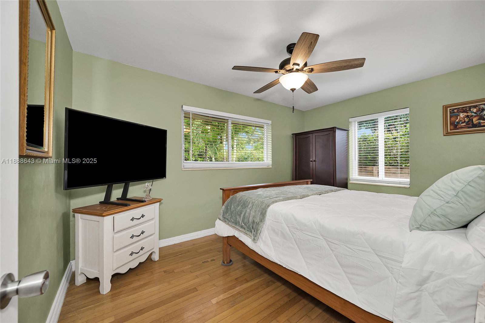 LAUDERDALE PARK 6-33 1/2 - Residential