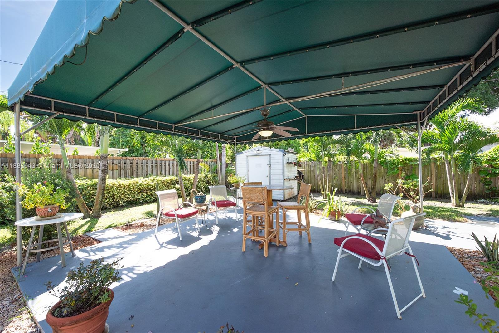 LAUDERDALE PARK 6-33 1/2 - Residential