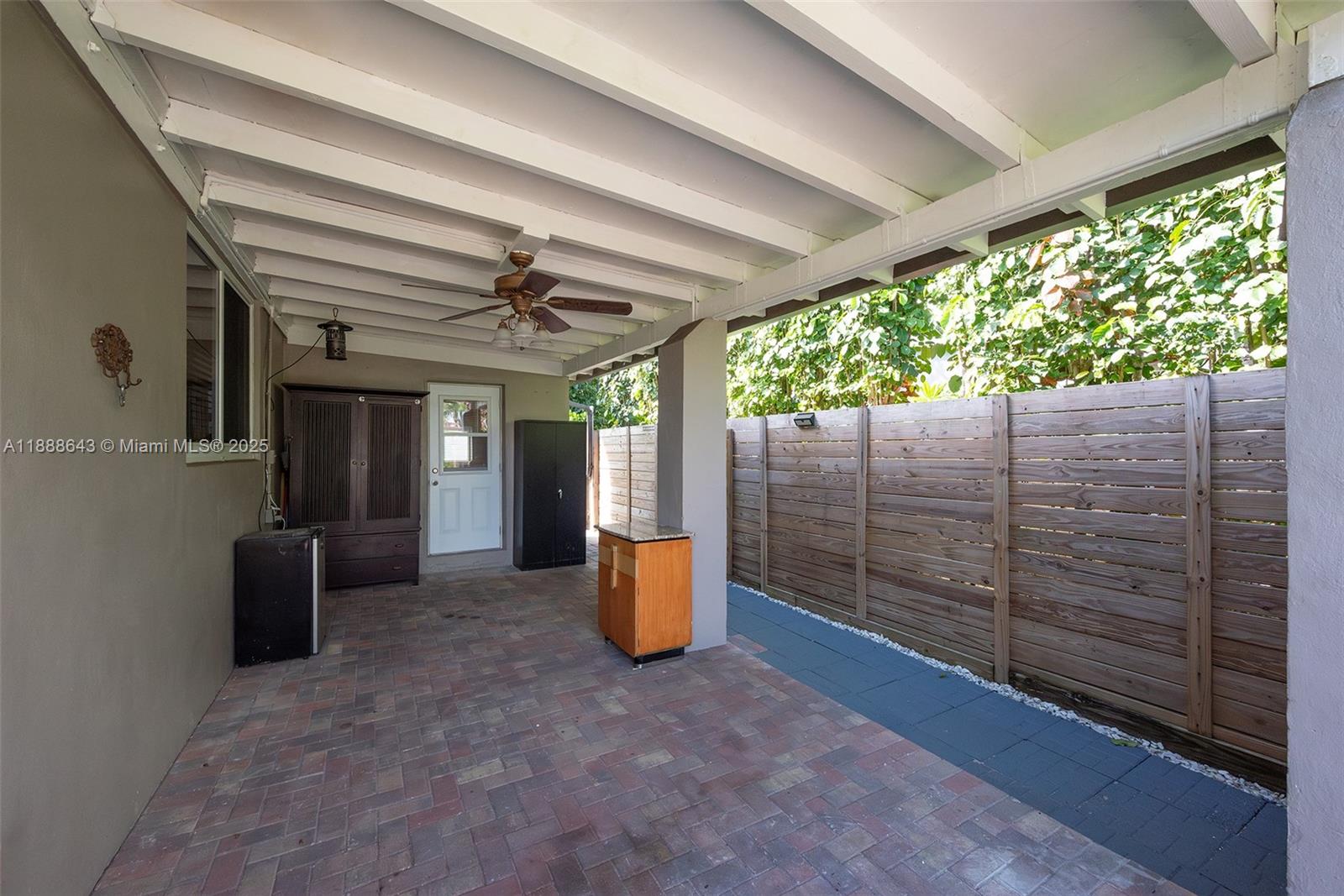 LAUDERDALE PARK 6-33 1/2 - Residential