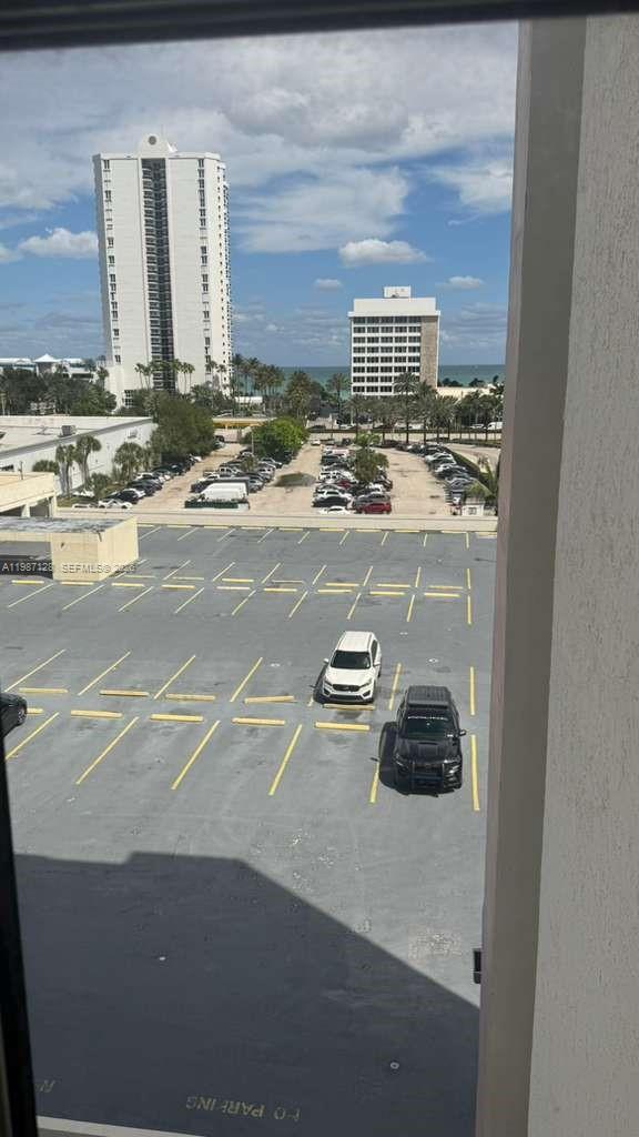 PLAZA OF AMERICAS CONDO P - Residential Lease