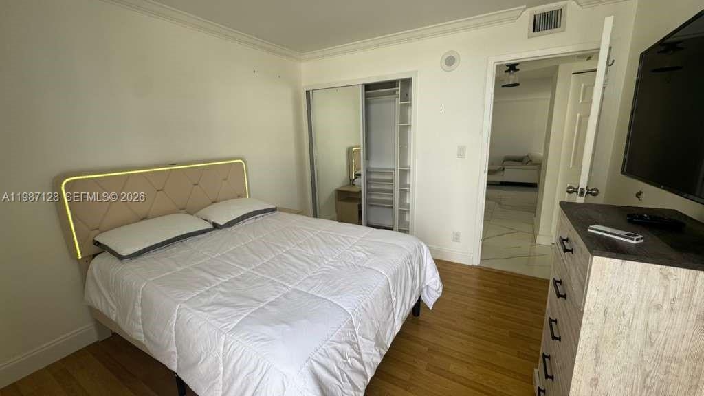 PLAZA OF AMERICAS CONDO P - Residential Lease