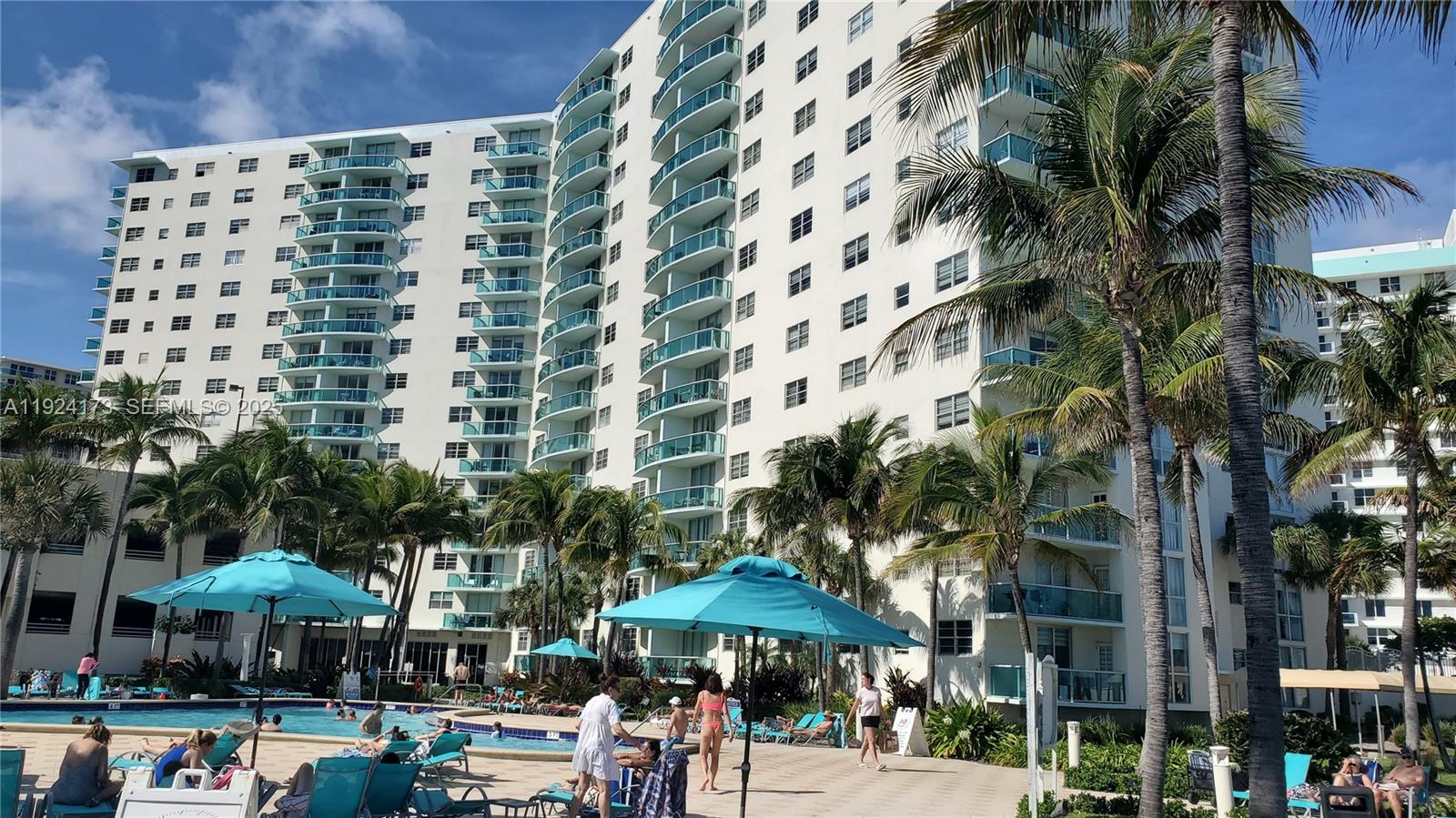 TIDES ON HOLLYWOOD BEACH - Residential
