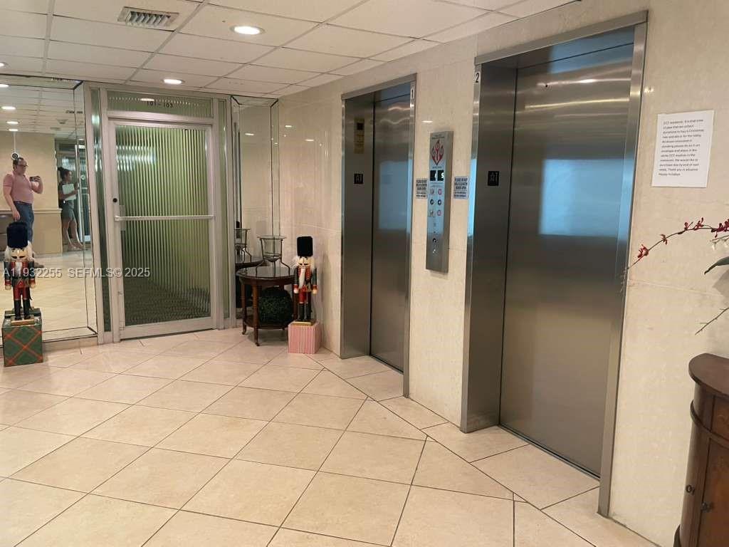 COUNTRY CLUB TOWERS CONDO - Residential