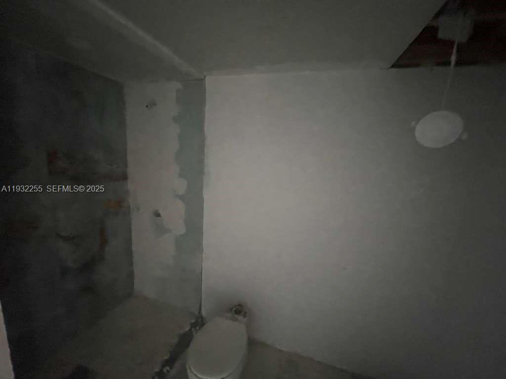 COUNTRY CLUB TOWERS CONDO - Residential