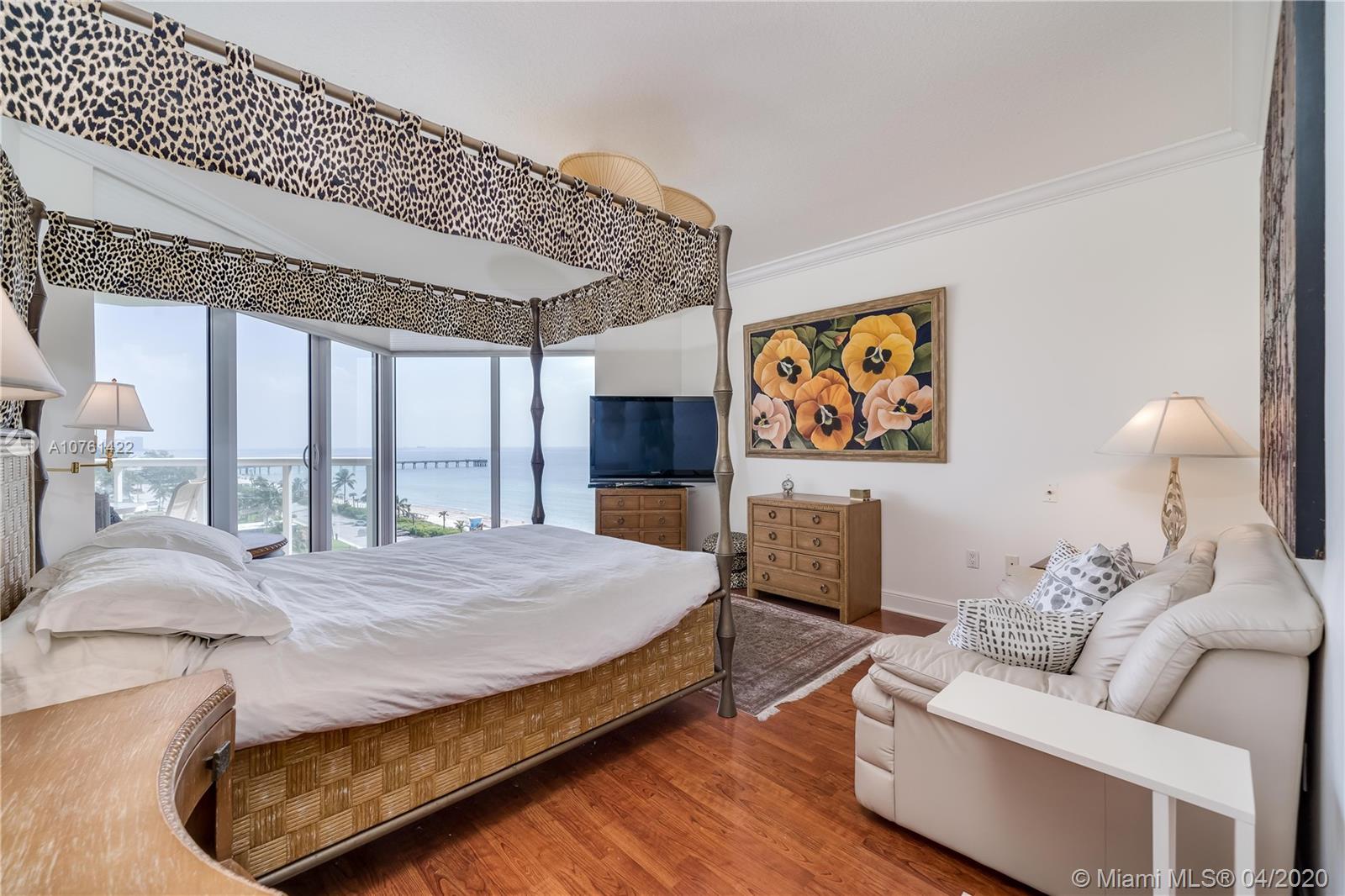 RENAISSANCE ON THE OCEAN - Residential