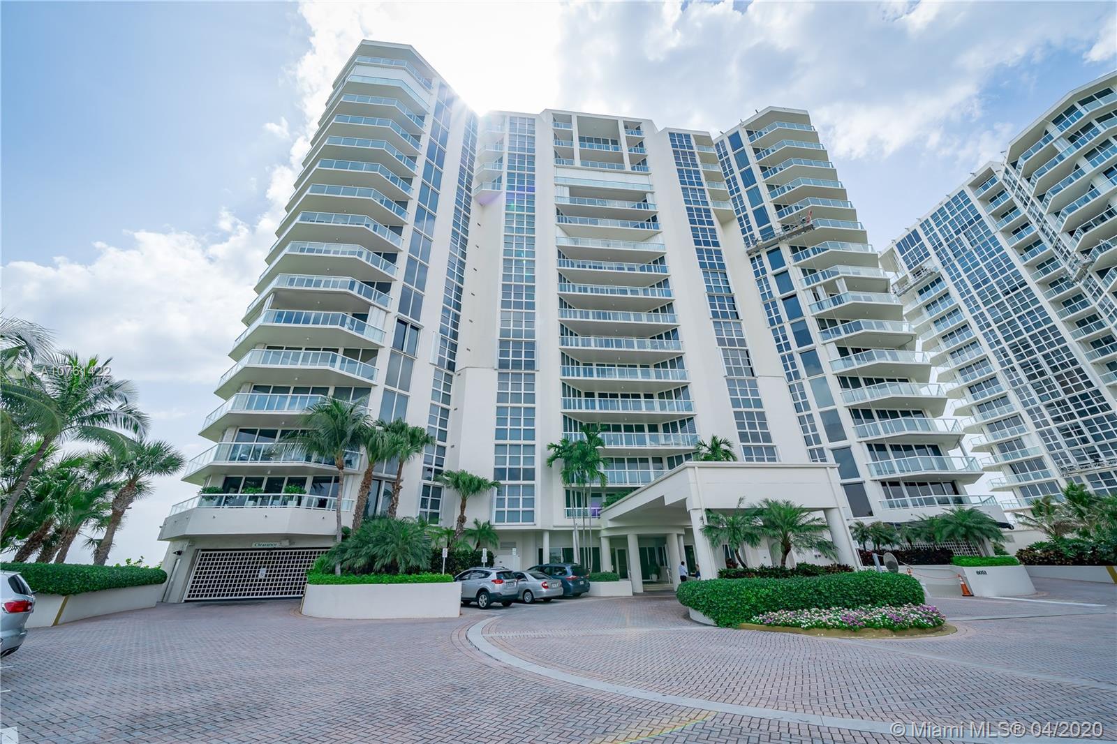 RENAISSANCE ON THE OCEAN - Residential