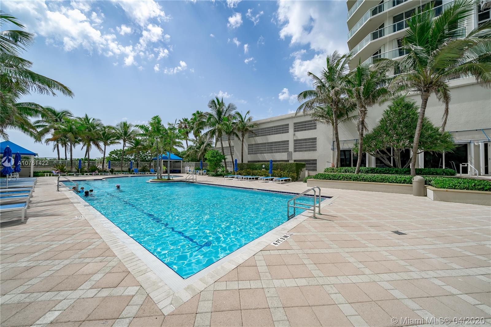 RENAISSANCE ON THE OCEAN - Residential