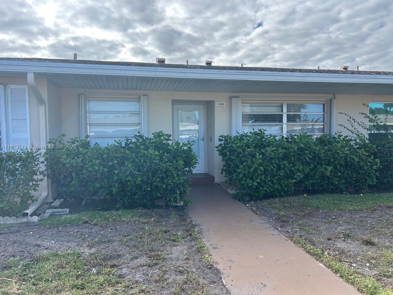 BOCA LAKES CONDO - Residential