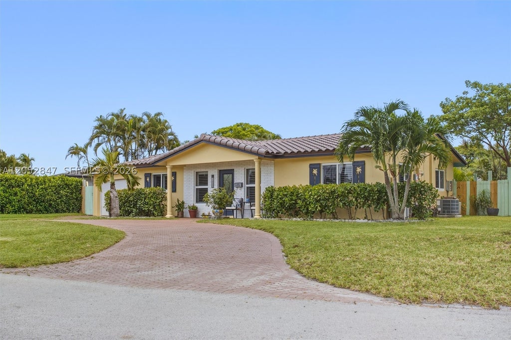 Photo of 3650 NW 17th Ter, Oakland Park, FL 33309 (MLS # A12052847)