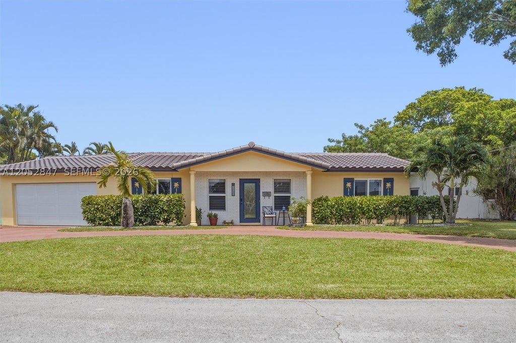Photo of 3650 NW 17th Ter, Oakland Park, FL 33309 (MLS # A12052847)