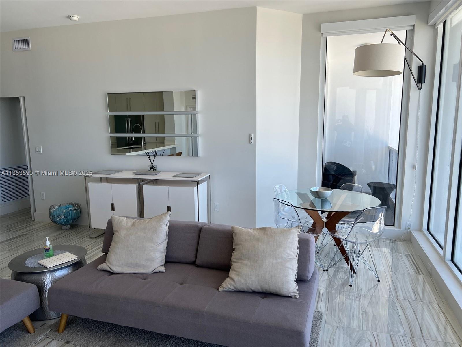 THE DECOPLAGE CONDO - Residential Lease