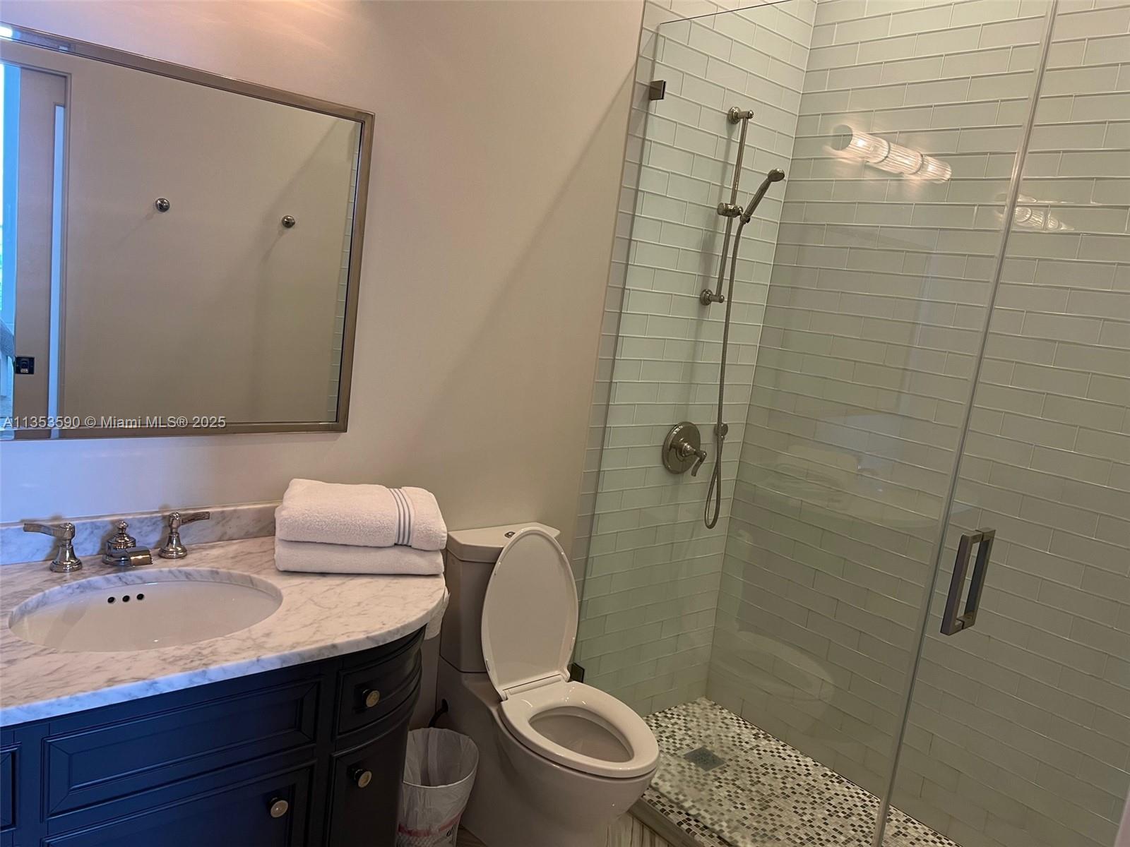 THE DECOPLAGE CONDO - Residential Lease